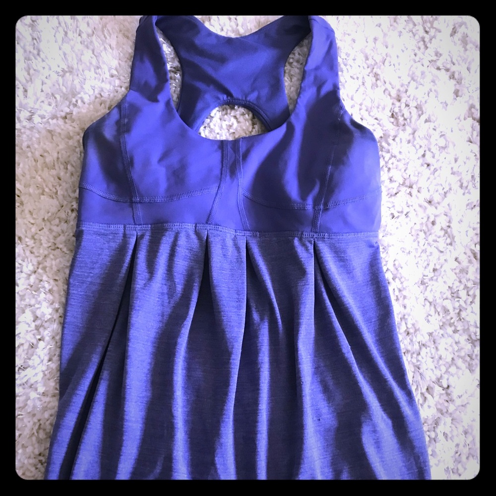 Lululemon Purple size 6 workout top. Super cute